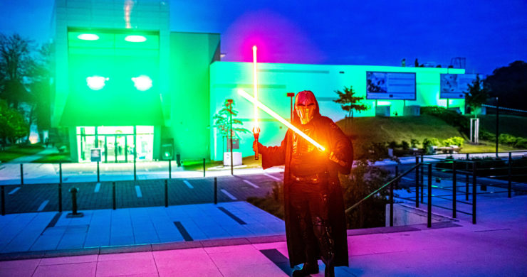 Mezinárodní den světla – přednášky, prohlídky i laserová projekce