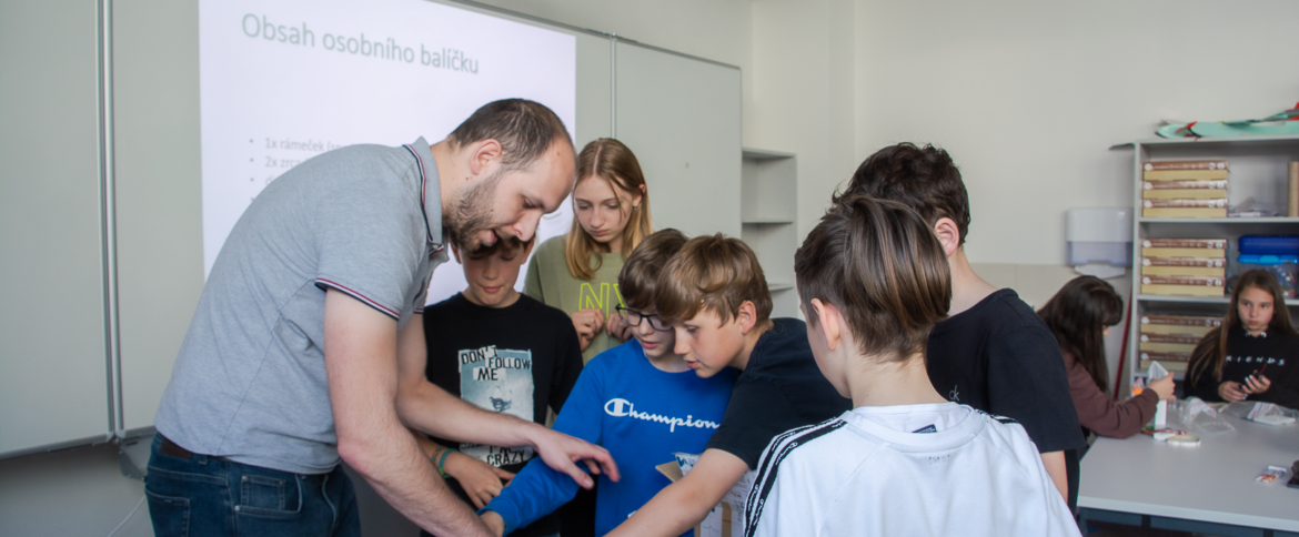 Zapojení našich vědců do výuky na ZŠ