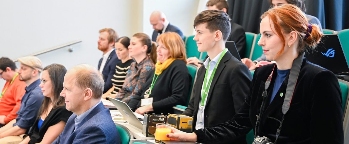 2. Transforming the Research Environment